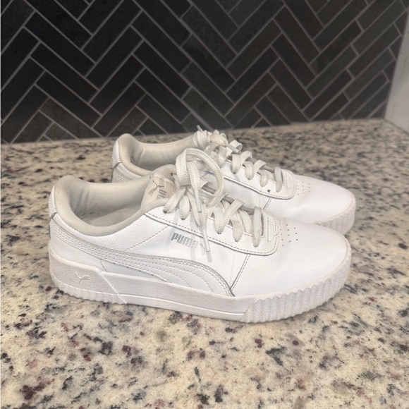 Puma Classic White Trainers - Picture 1 of 3